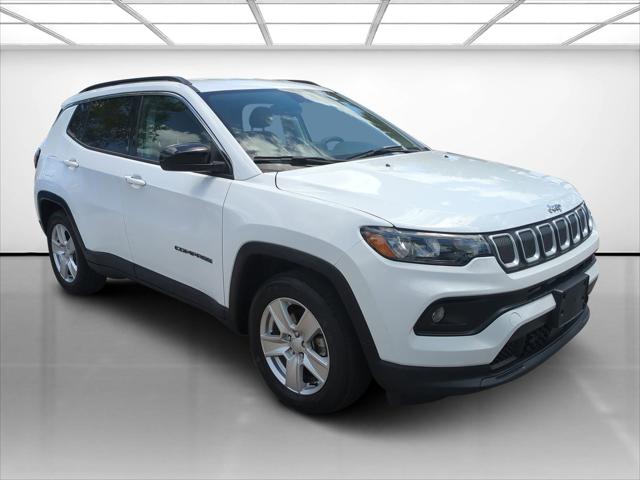 2022 Jeep Compass Latitude FWD