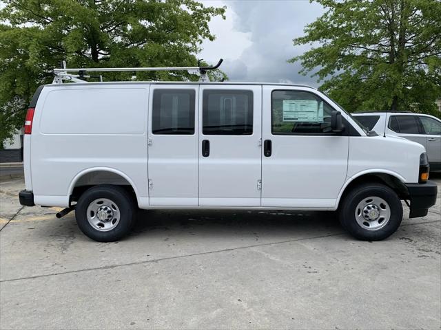 2025 Chevrolet Express Cargo Van RWD 2500 Regular Wheelbase WT