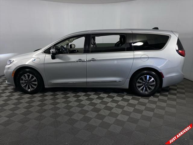 2023 Chrysler Pacifica Hybrid Limited