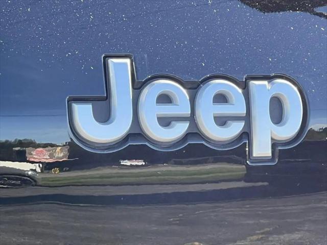 2025 Jeep Grand Cherokee L Laredo 4x4