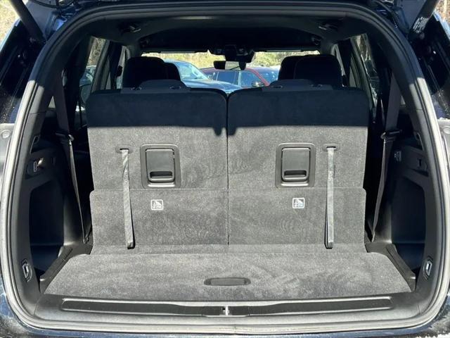 2025 Jeep Grand Cherokee L Laredo 4x4