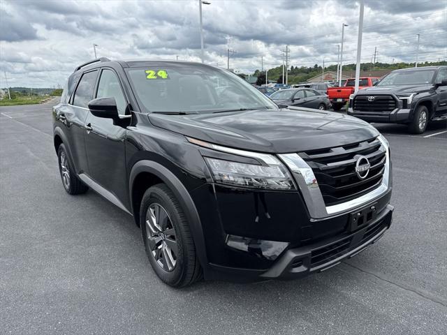 2024 Nissan Pathfinder SV 4WD