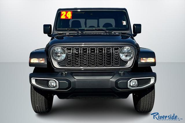 2024 Jeep Gladiator Sport S