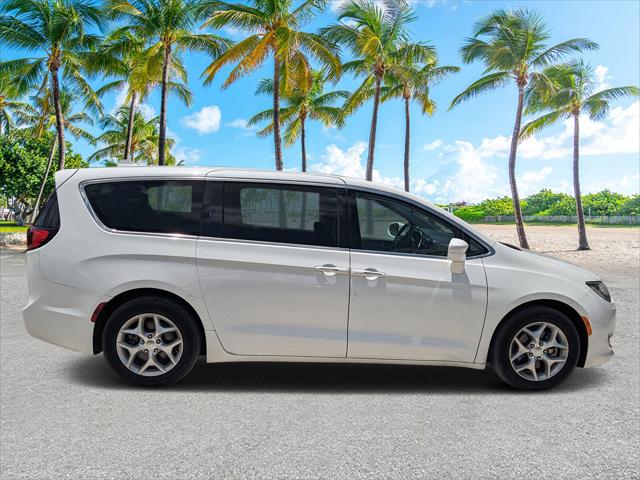 2018 Chrysler Pacifica Touring Plus