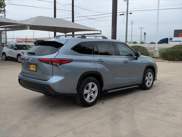 2021 Toyota Highlander LE