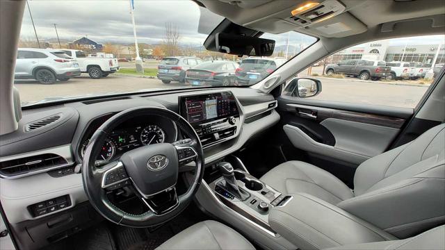 2021 Toyota Highlander Platinum