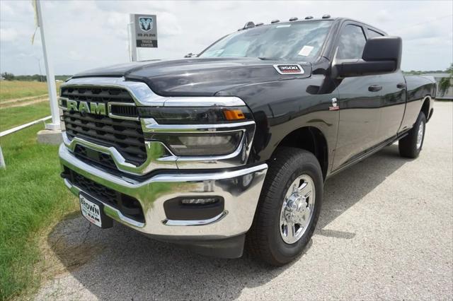 2025 Ram 3500 Tradesman Crew Cab 4x2 8' Box