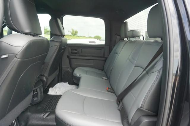 2025 Ram 3500 Tradesman Crew Cab 4x2 8 Box