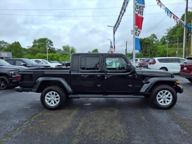2023 Jeep Gladiator Sport S
