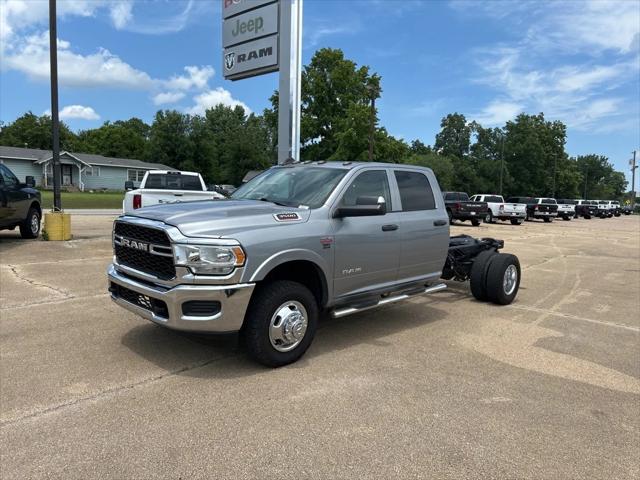 2020 RAM 3500 Chassis Tradesman/SLT/Laramie/Limited