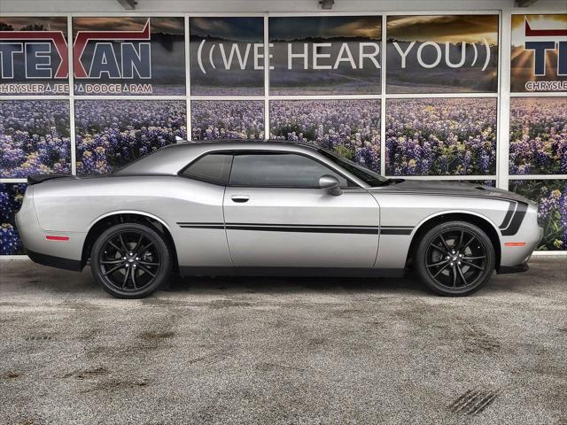 2018 Dodge Challenger SXT Plus