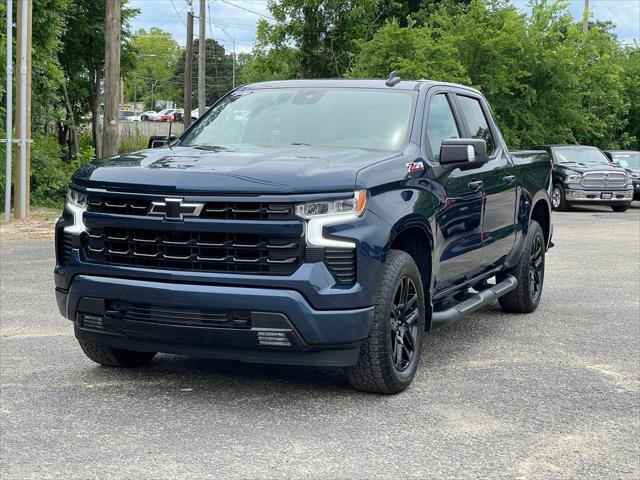 2022 Chevrolet Silverado 1500 4WD Crew Cab Short Bed RST