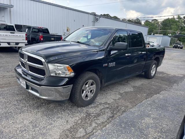 2017 RAM 1500 SLT Crew Cab 4x2 64 Box