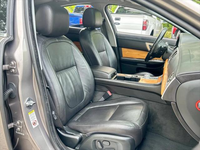 2009 Jaguar XF Luxury