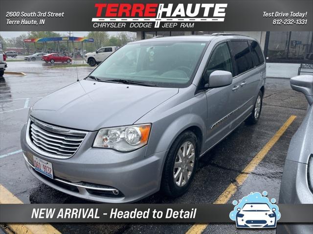 2016 Chrysler Town and Country Touring