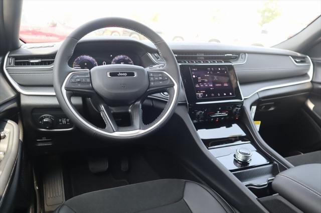 2025 Jeep Grand Cherokee Altitude X 4x4