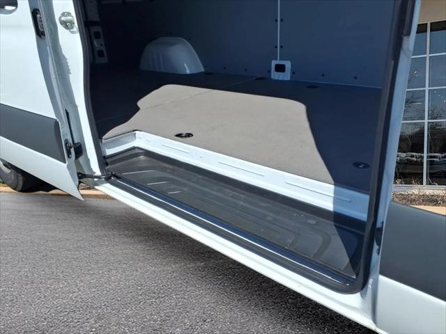 2024 Mercedes-Benz Sprinter 2500 High Roof 4-Cyl Diesel HO