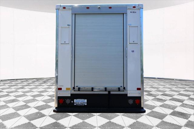 2024 Chevrolet Express Cutaway Work Van