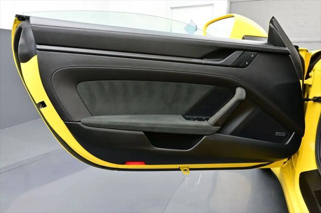 2024 Porsche 911 Carrera 4 GTS