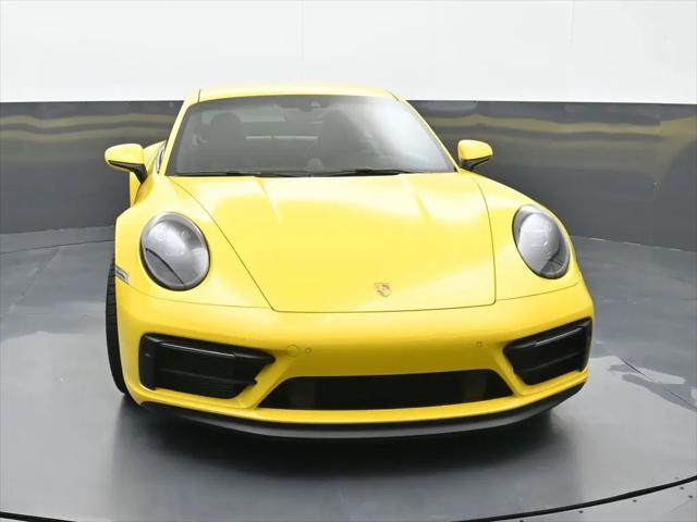 2024 Porsche 911 Carrera 4 GTS