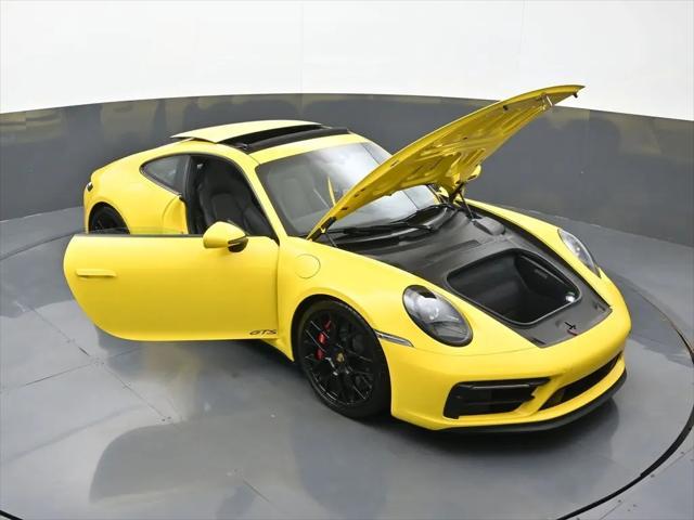 2024 Porsche 911 Carrera 4 GTS