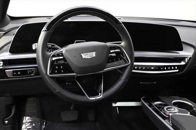 2025 Cadillac iQ Sport w/1SK