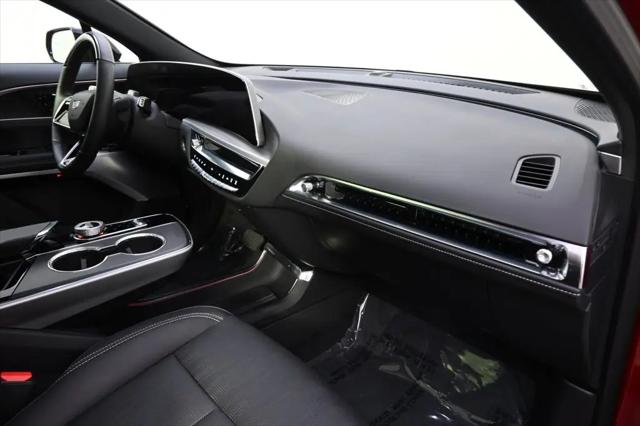 2025 Cadillac iQ Sport w/1SK