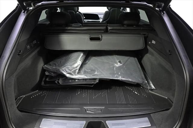 2025 Cadillac iQ Sport w/1SK