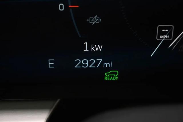 2025 Cadillac iQ Sport w/1SK