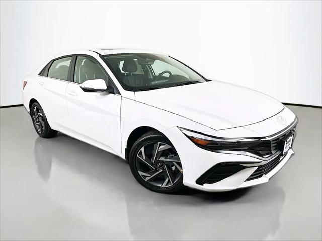 2025 Hyundai Elantra Hybrid Limited for sale in Davenport, IA