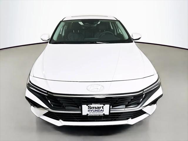 2025 Hyundai Elantra Hybrid Limited