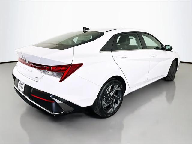 2025 Hyundai Elantra Hybrid Limited