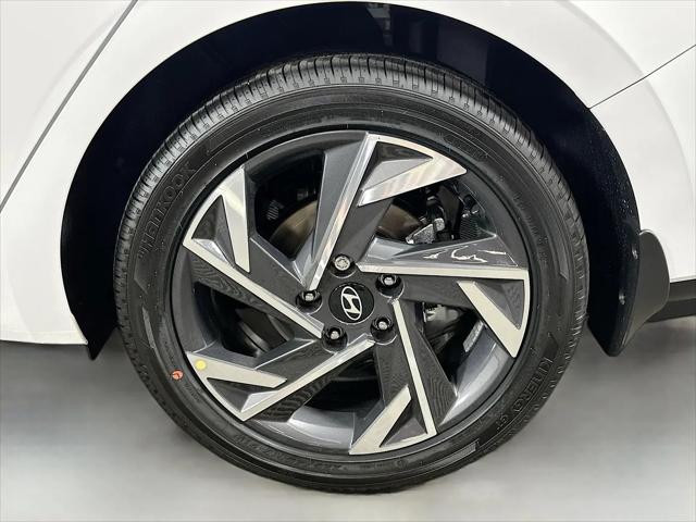 2025 Hyundai Elantra Hybrid Limited