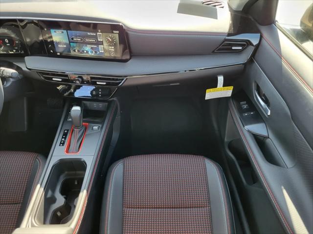 2025 Nissan Kicks SR Intelligent AWD
