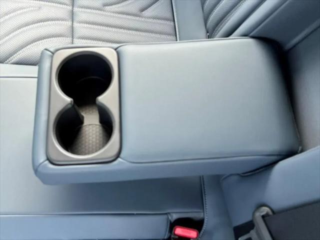 2025 Nissan ARIYA PLATINUM+