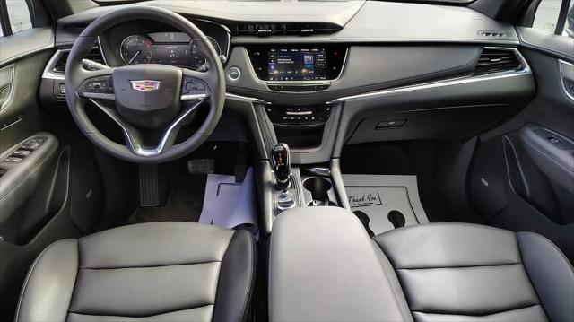 2025 Cadillac XT6 FWD Luxury