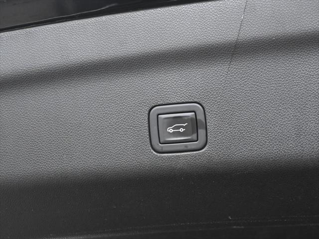 2023 Cadillac Escalade ESV 4WD Premium Luxury