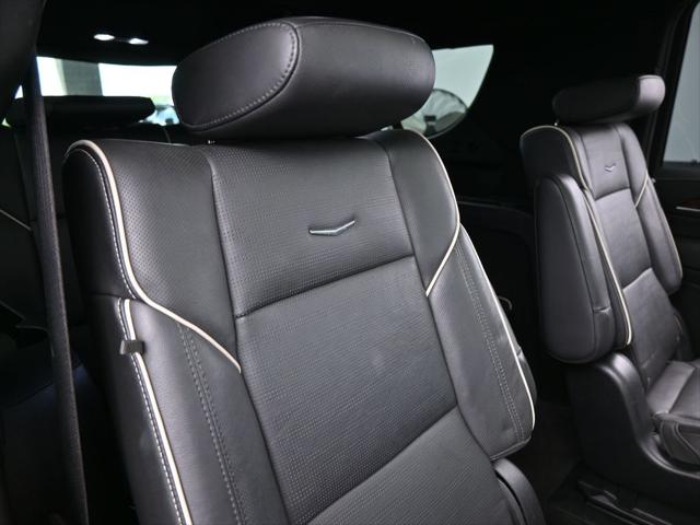 2023 Cadillac Escalade ESV 4WD Premium Luxury