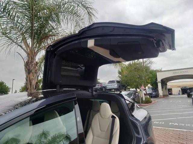 2022 Tesla Model X Dual Motor All-Wheel Drive