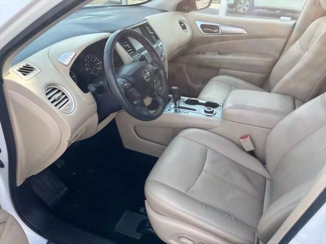 2017 Nissan Pathfinder SL