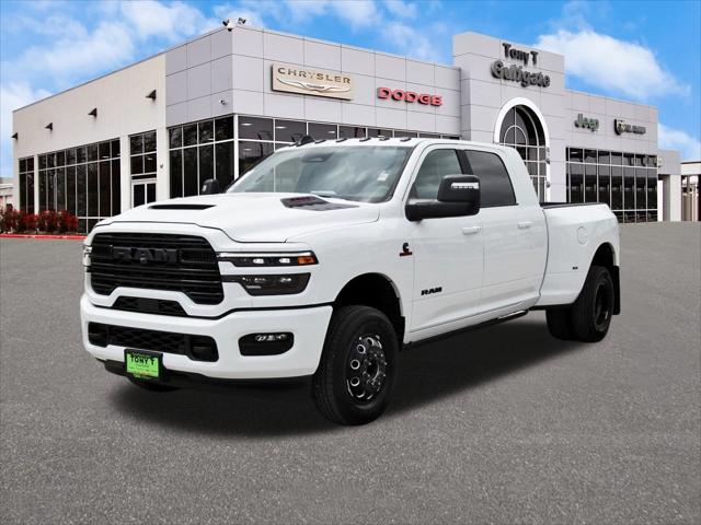 2025 RAM Ram 3500 RAM 3500 LARAMIE MEGA CAB 4X4 64 BOX