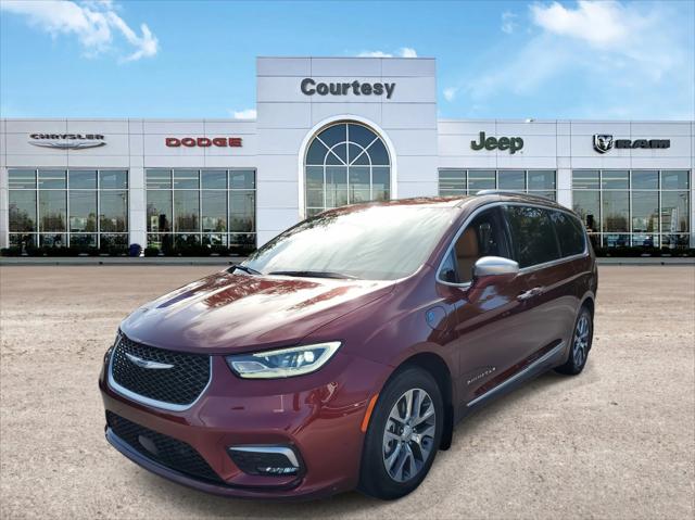 2022 Chrysler Pacifica Hybrid Pinnacle