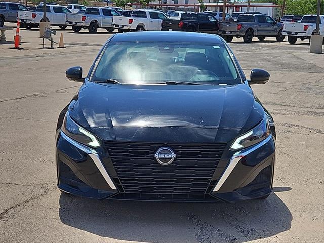 2023 Nissan Altima SL FWD