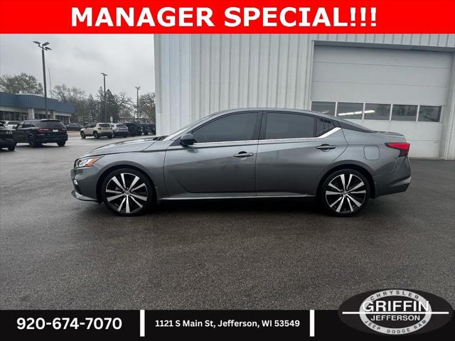 2022 Nissan Altima SR FWD