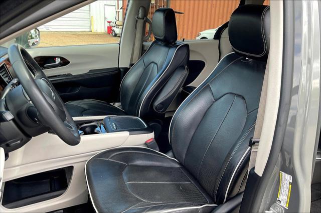 Used 2022 Chrysler Pacifica For Sale in Olive Branch, MS