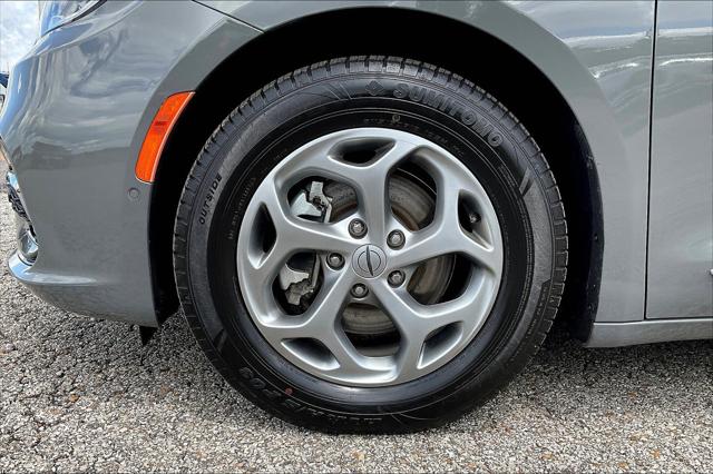 Used 2022 Chrysler Pacifica For Sale in Olive Branch, MS