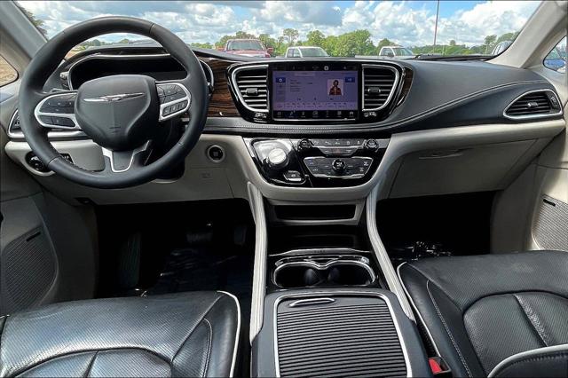 Used 2022 Chrysler Pacifica For Sale in Olive Branch, MS