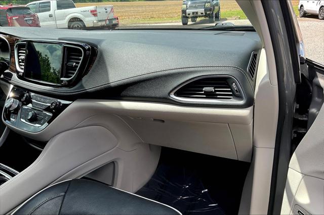 Used 2022 Chrysler Pacifica For Sale in Olive Branch, MS