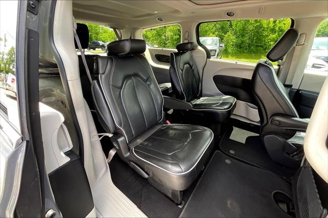 Used 2022 Chrysler Pacifica For Sale in Olive Branch, MS