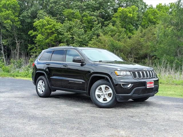 2017 Jeep Grand Cherokee Laredo 4x2
